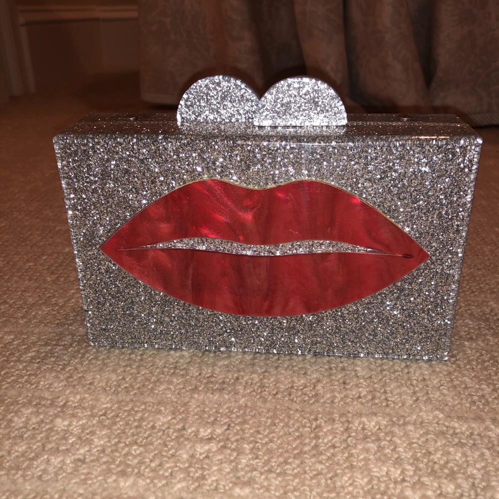 Gigi Enamel Lips Clutch Handbag NWT